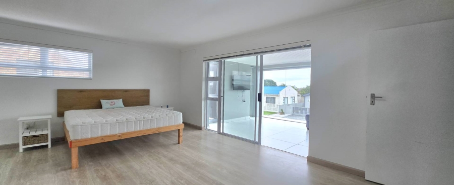 4 Bedroom Property for Sale in Franskraal Western Cape